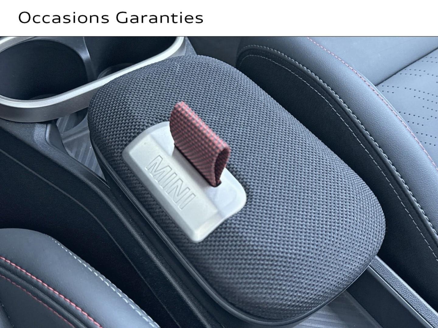 Voitures occasions MINI Cabrio Edition Premium Plus Saint-Thibault-des-Vignes
