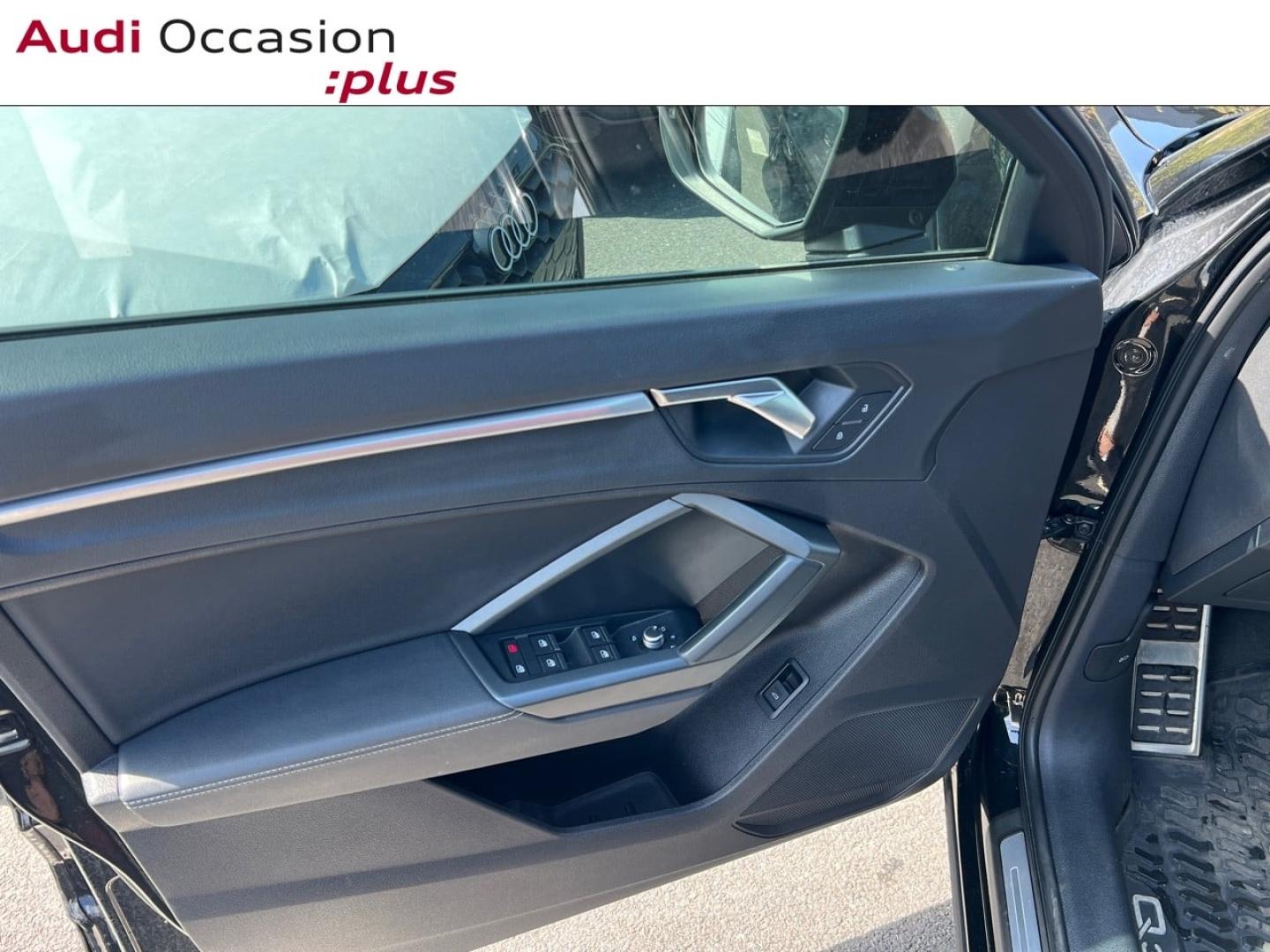 Voitures occasions Audi Q3 Sportback S line Saint-Thibault-des-Vignes