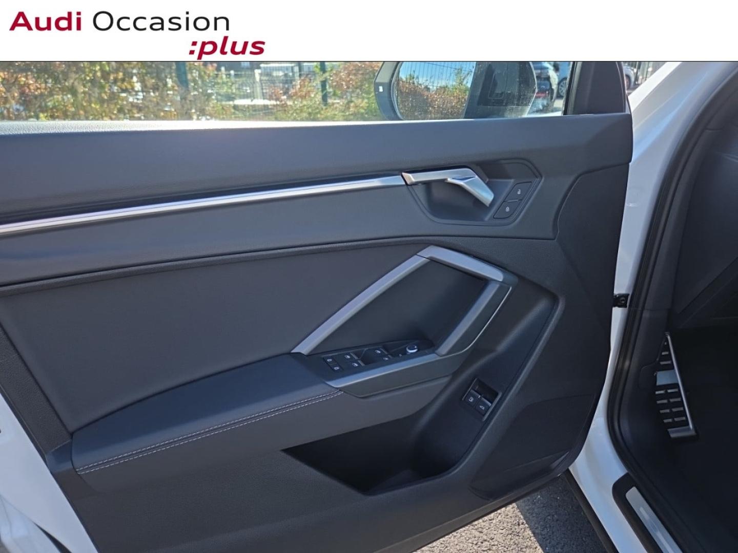 Voitures occasions Audi Q3 Sportback S line Saint-Thibault-des-Vignes