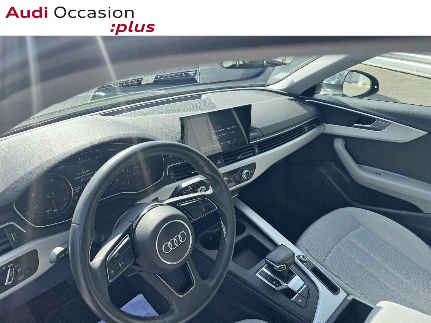Voitures occasions Audi A4 Business line Saint-Thibault-des-Vignes