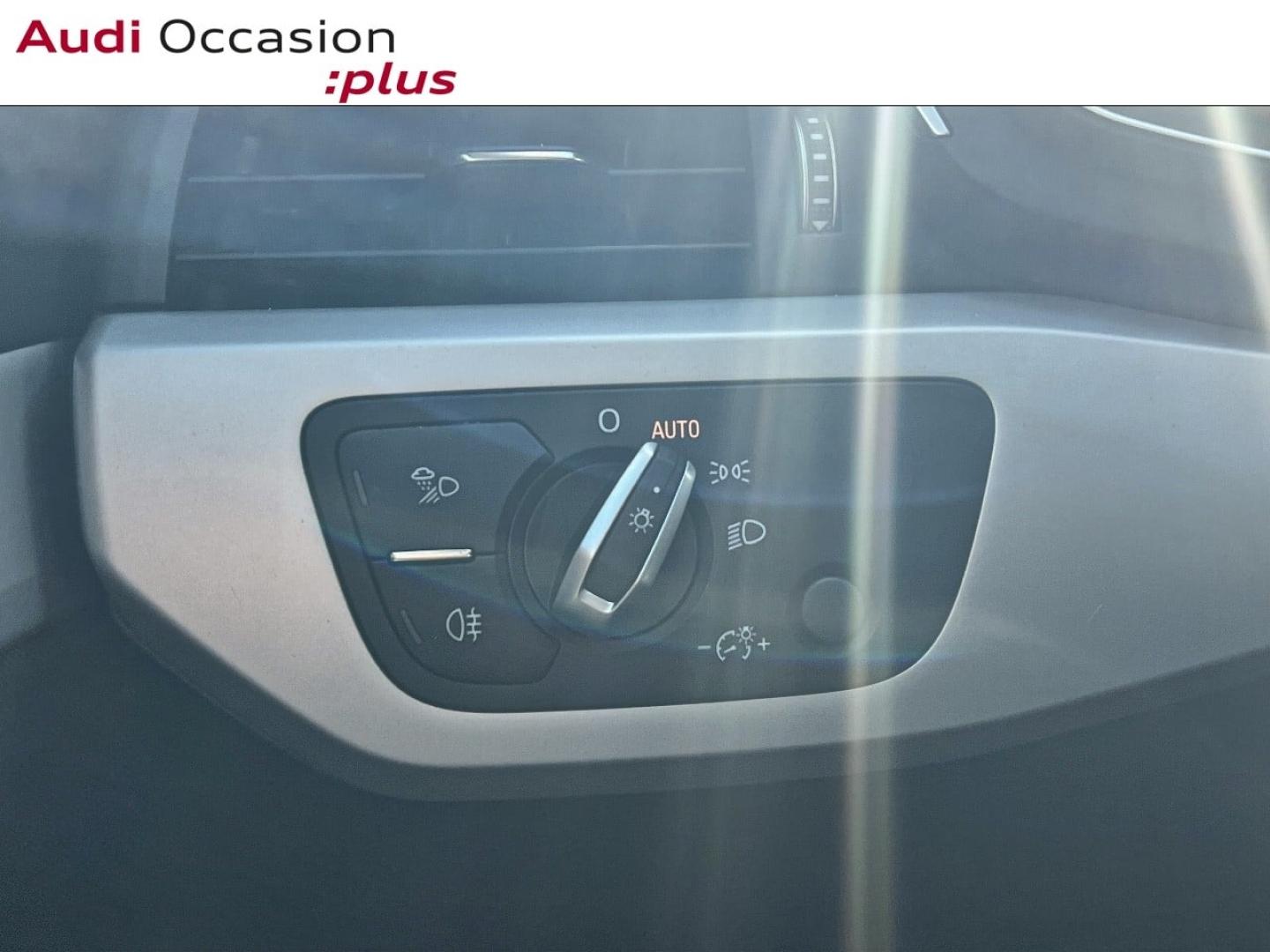 Voitures occasions Audi A4 Business line Saint-Thibault-des-Vignes