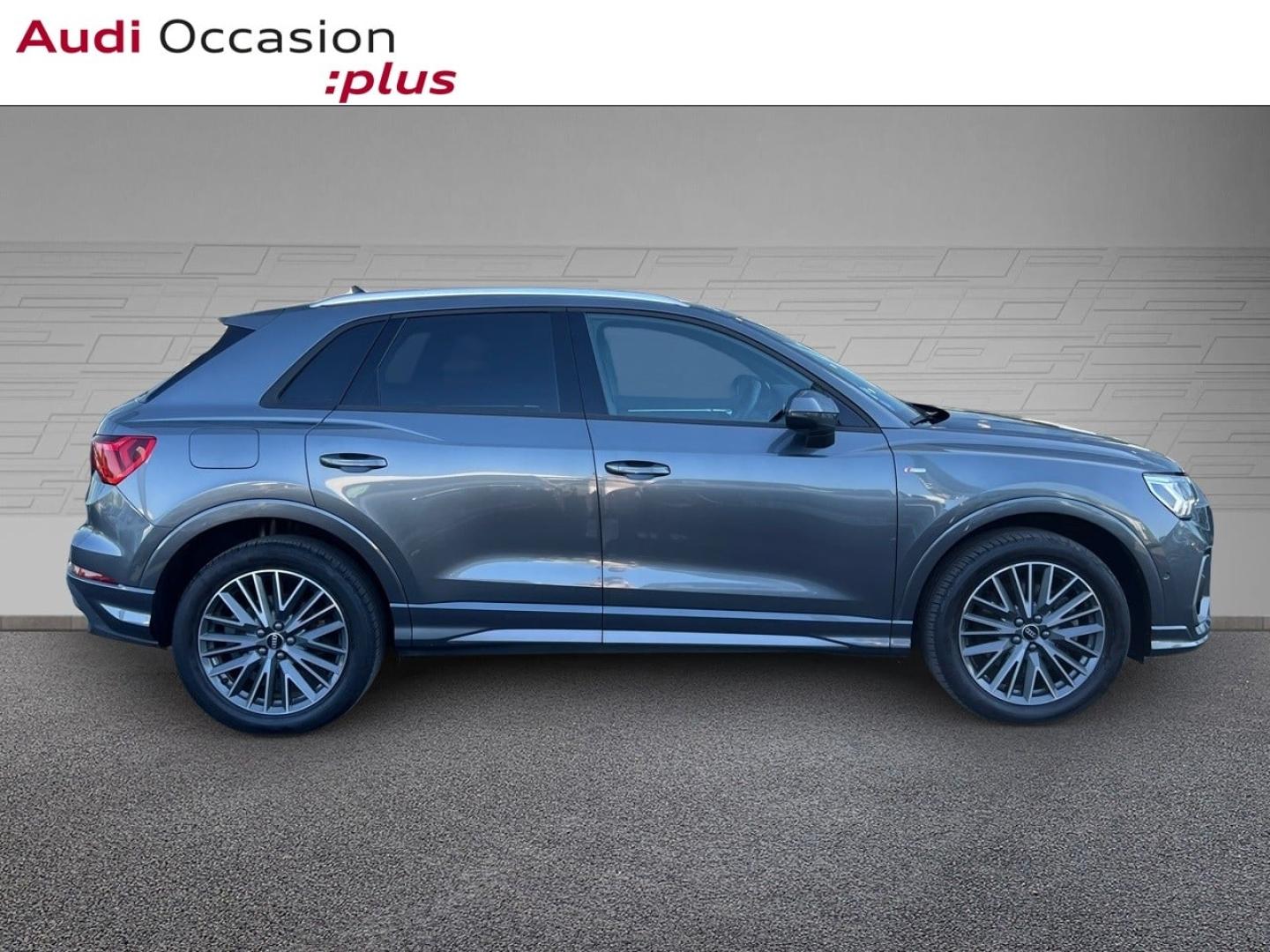 Voitures occasions Audi Q3 S line Saint-Thibault-des-Vignes