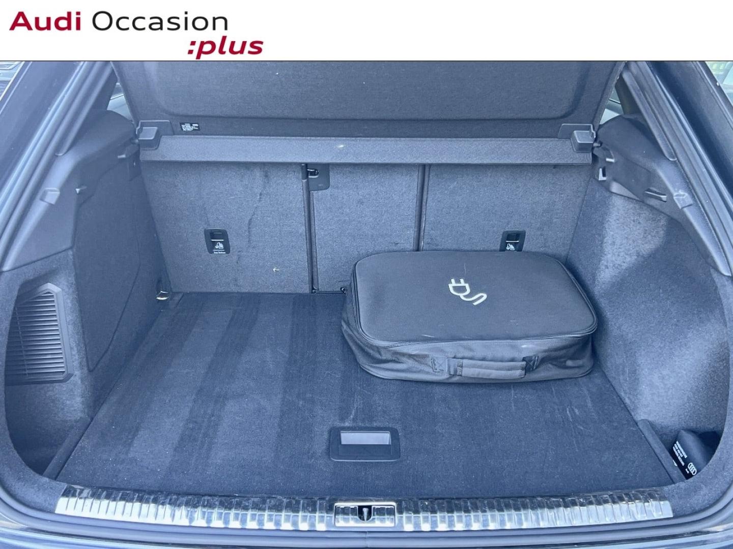 Voitures occasions Audi Q3 S line Saint-Thibault-des-Vignes