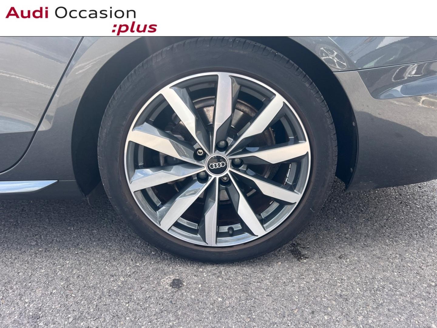 Voitures occasions Audi A4 Avant S line Saint-Thibault-des-Vignes