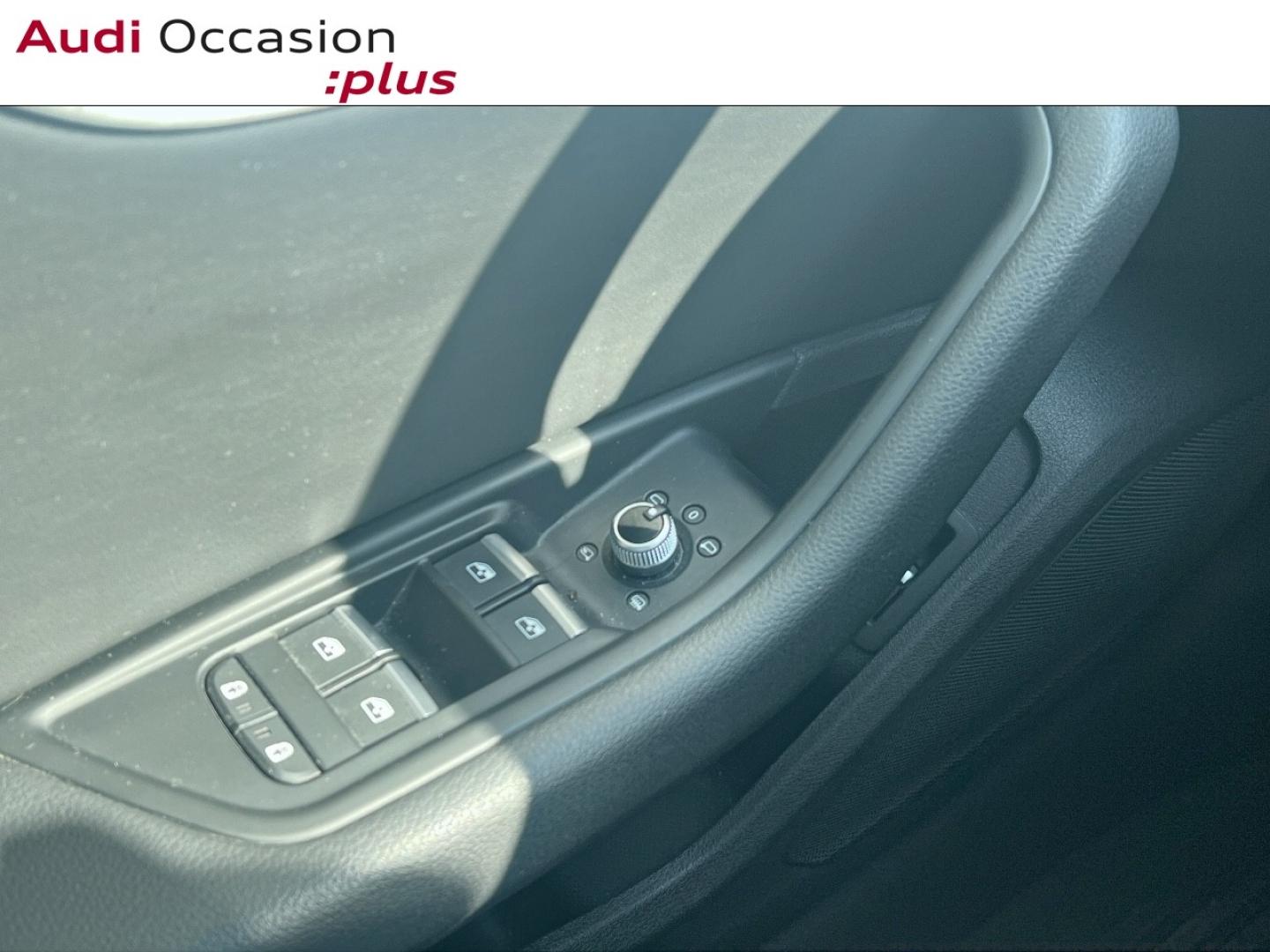 Voitures occasions Audi A4 Avant S line Saint-Thibault-des-Vignes