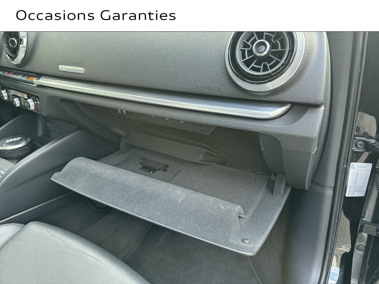 Voitures occasions Audi A3 Sportback Design luxe Saint-Thibault-des-Vignes