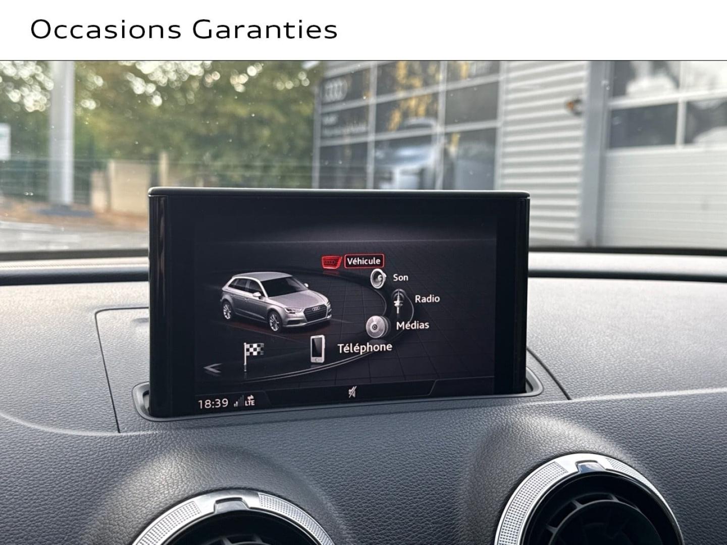 Voitures occasions Audi A3 Sportback Design luxe Saint-Thibault-des-Vignes