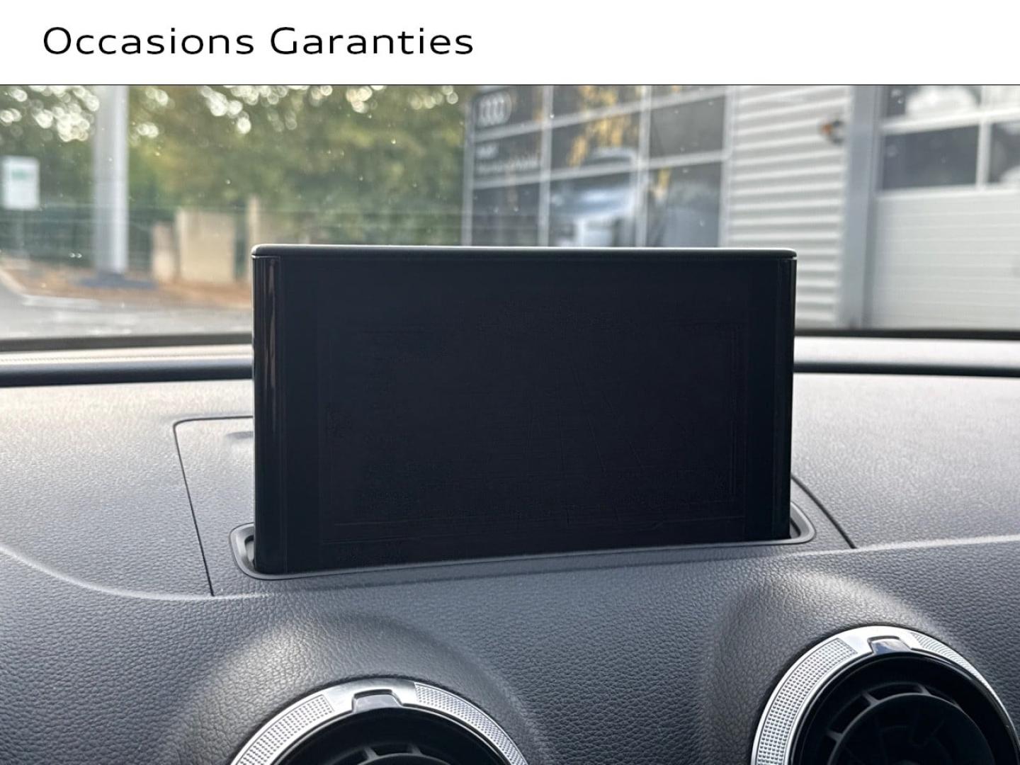 Voitures occasions Audi A3 Sportback Design luxe Saint-Thibault-des-Vignes