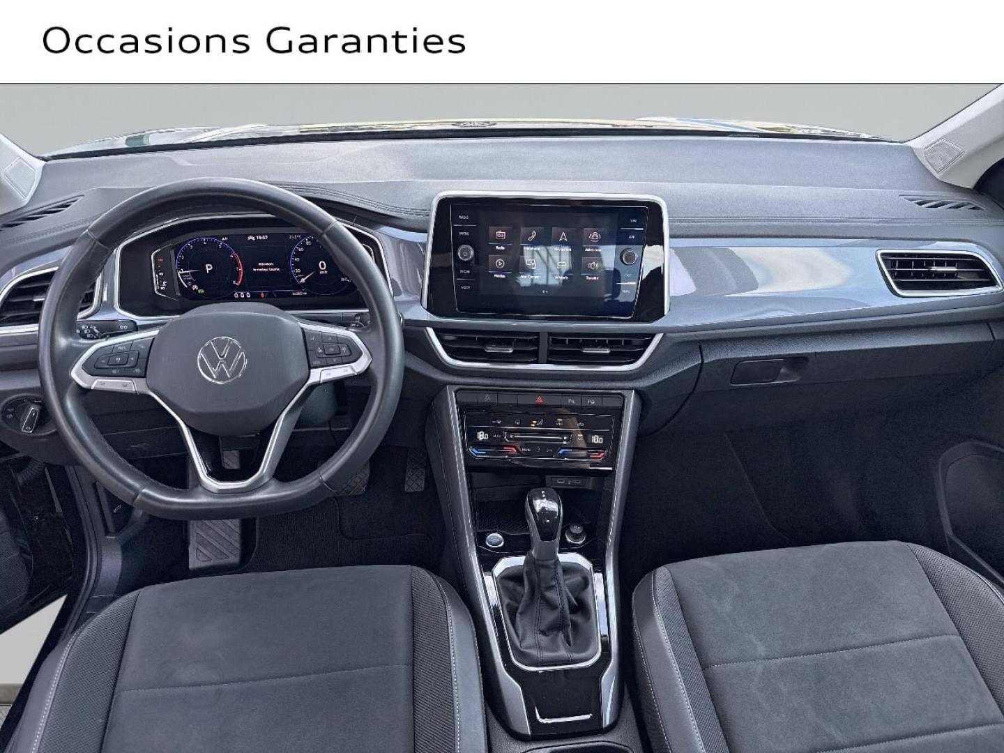 Voitures occasions VOLKSWAGEN T-ROC Life Saint-Thibault-des-Vignes