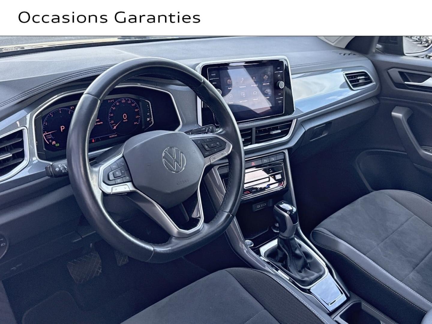 Voitures occasions VOLKSWAGEN T-ROC Life Saint-Thibault-des-Vignes
