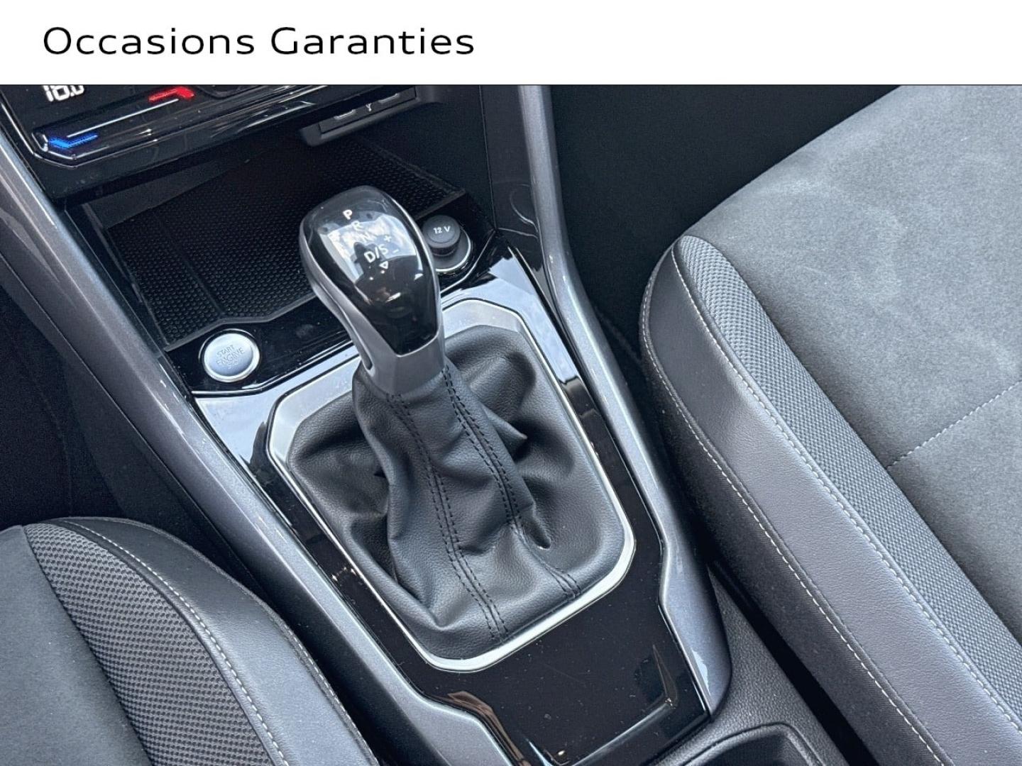 Voitures occasions VOLKSWAGEN T-ROC Life Saint-Thibault-des-Vignes