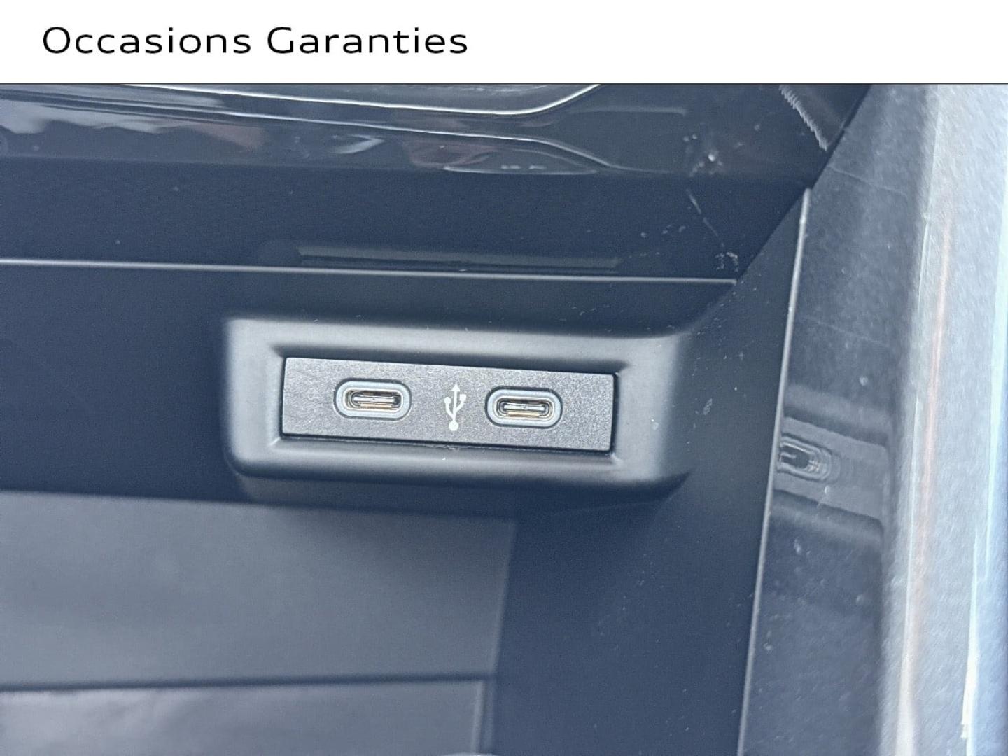 Voitures occasions VOLKSWAGEN T-ROC Life Saint-Thibault-des-Vignes