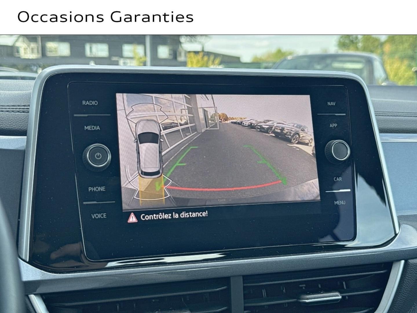 Voitures occasions VOLKSWAGEN T-ROC Life Saint-Thibault-des-Vignes