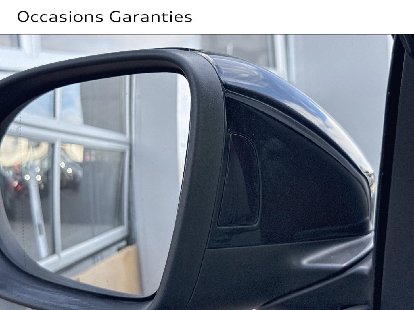 Voitures occasions VOLKSWAGEN T-ROC Life Saint-Thibault-des-Vignes
