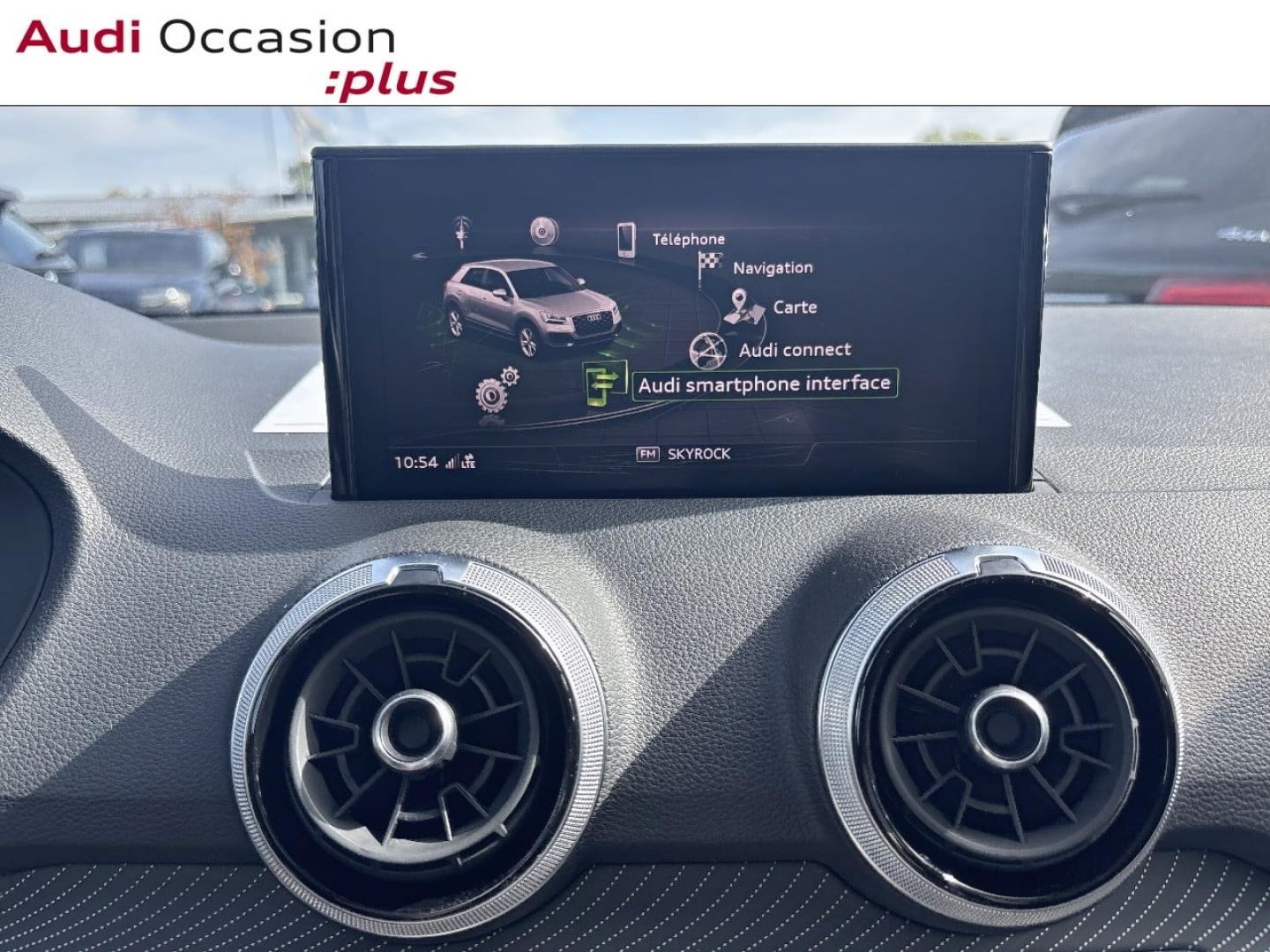Voitures occasions Audi Q2 S line Saint-Thibault-des-Vignes