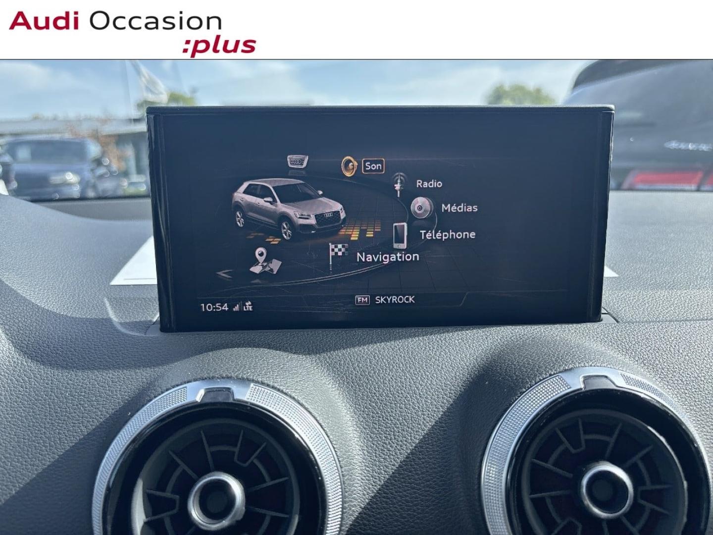 Voitures occasions Audi Q2 S line Saint-Thibault-des-Vignes