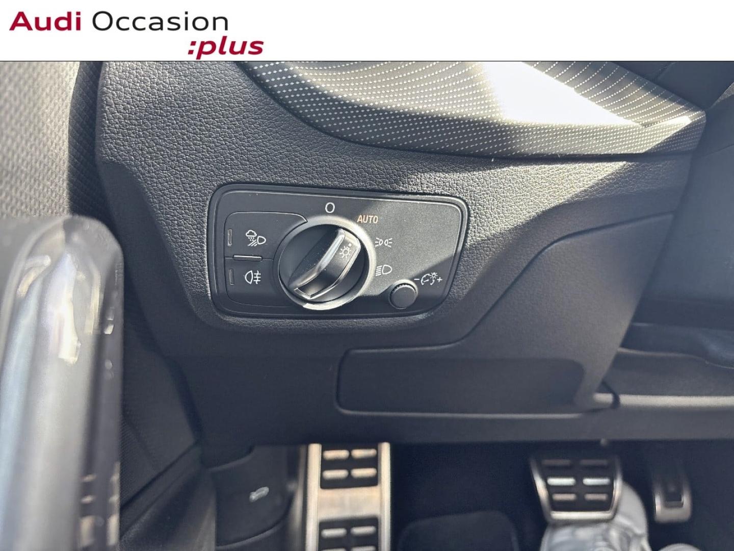 Voitures occasions Audi Q2 S line Saint-Thibault-des-Vignes