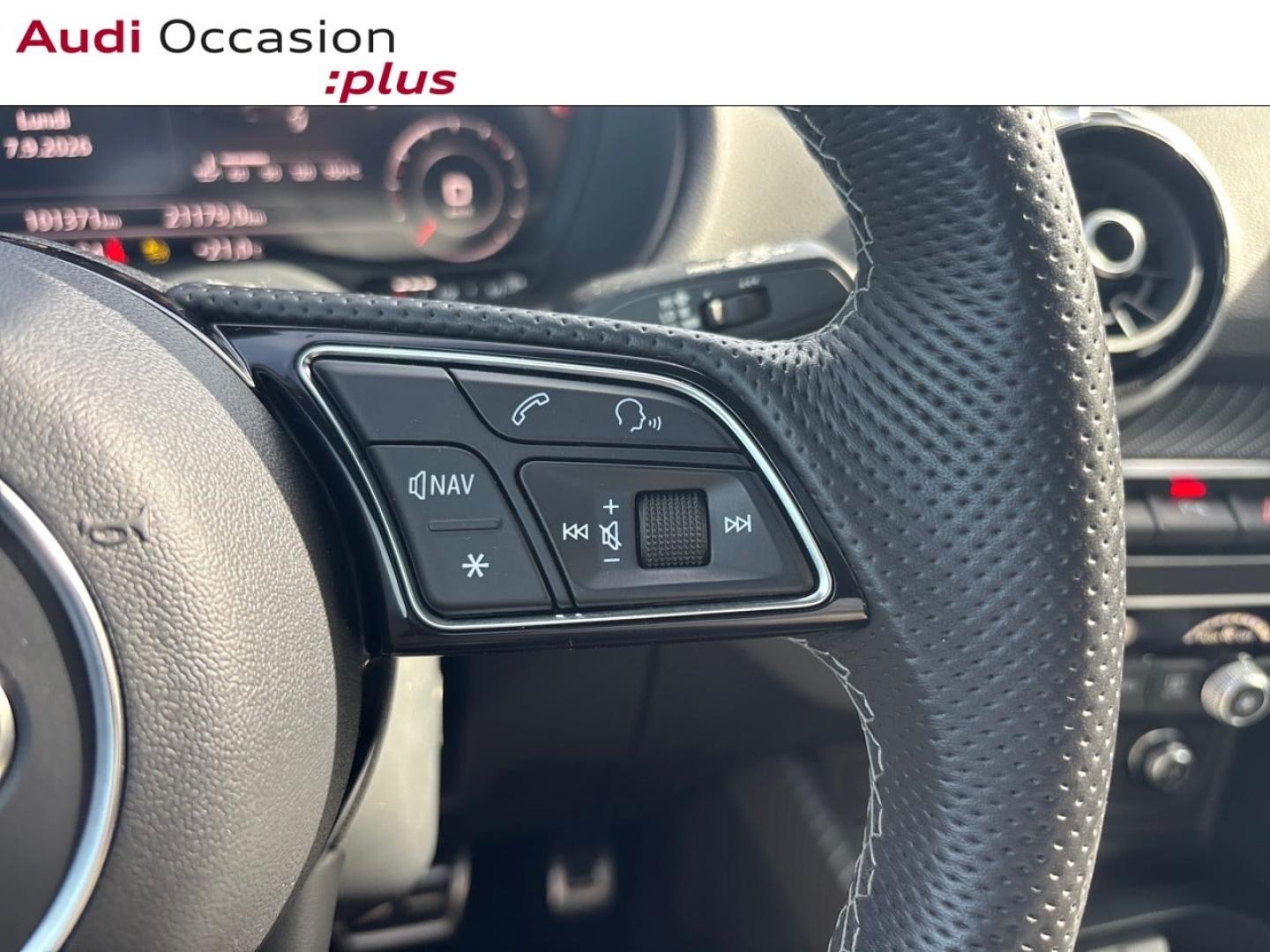 Voitures occasions Audi Q2 S line Saint-Thibault-des-Vignes