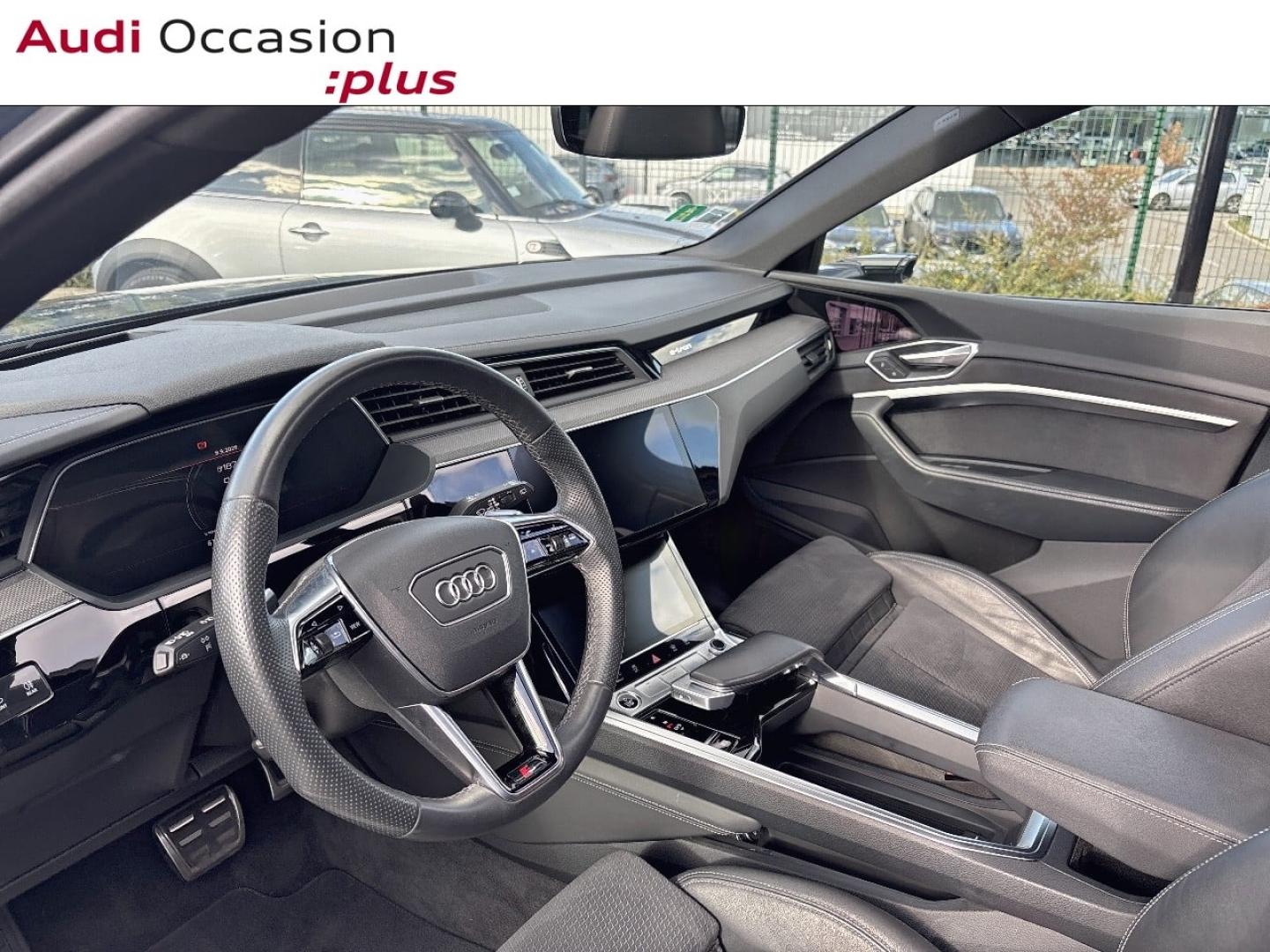 Voitures occasions Audi Q8 E-TRON S Line Saint-Thibault-des-Vignes