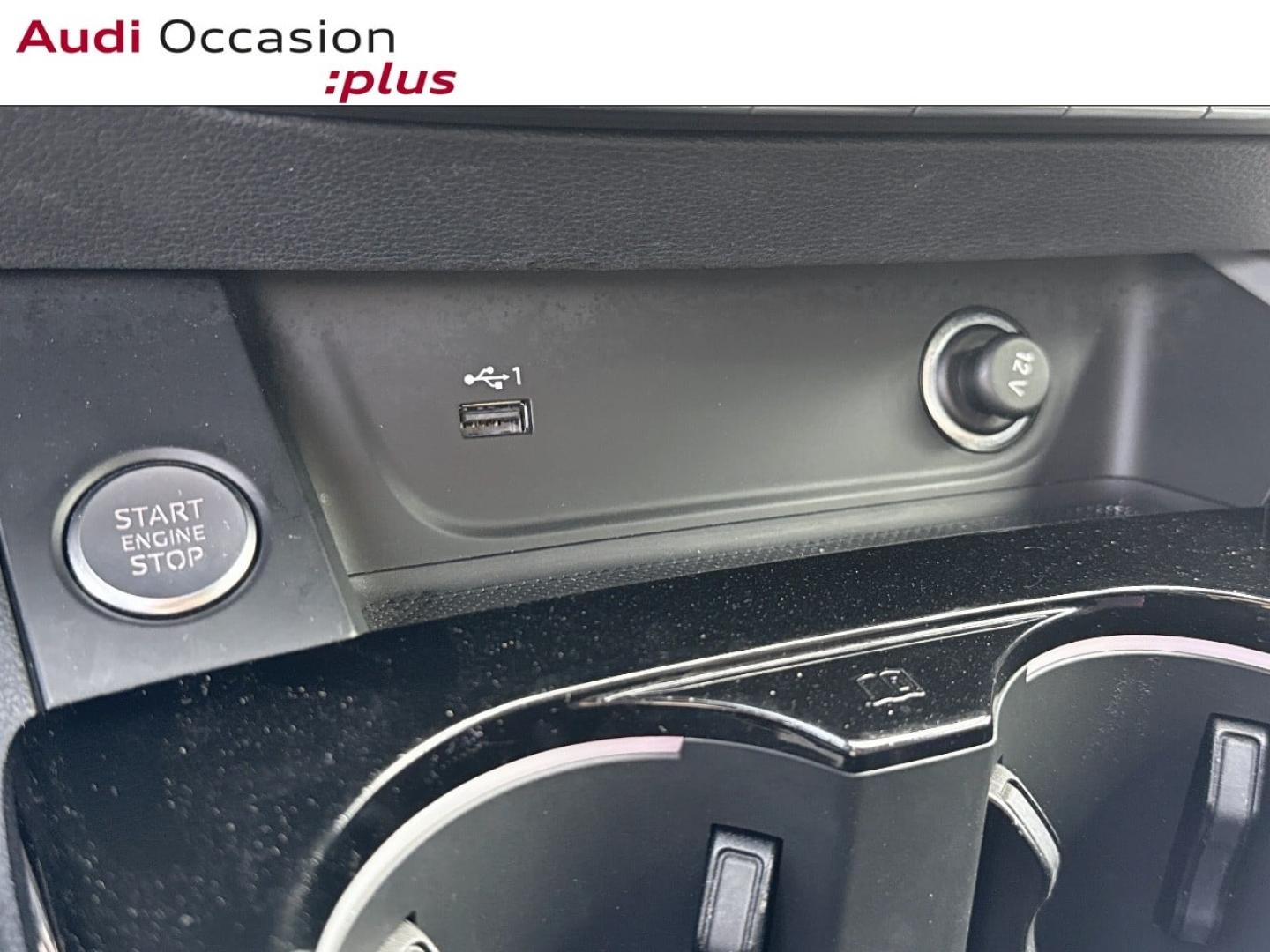 Voitures occasions Audi A4 Avant S line Saint-Thibault-des-Vignes
