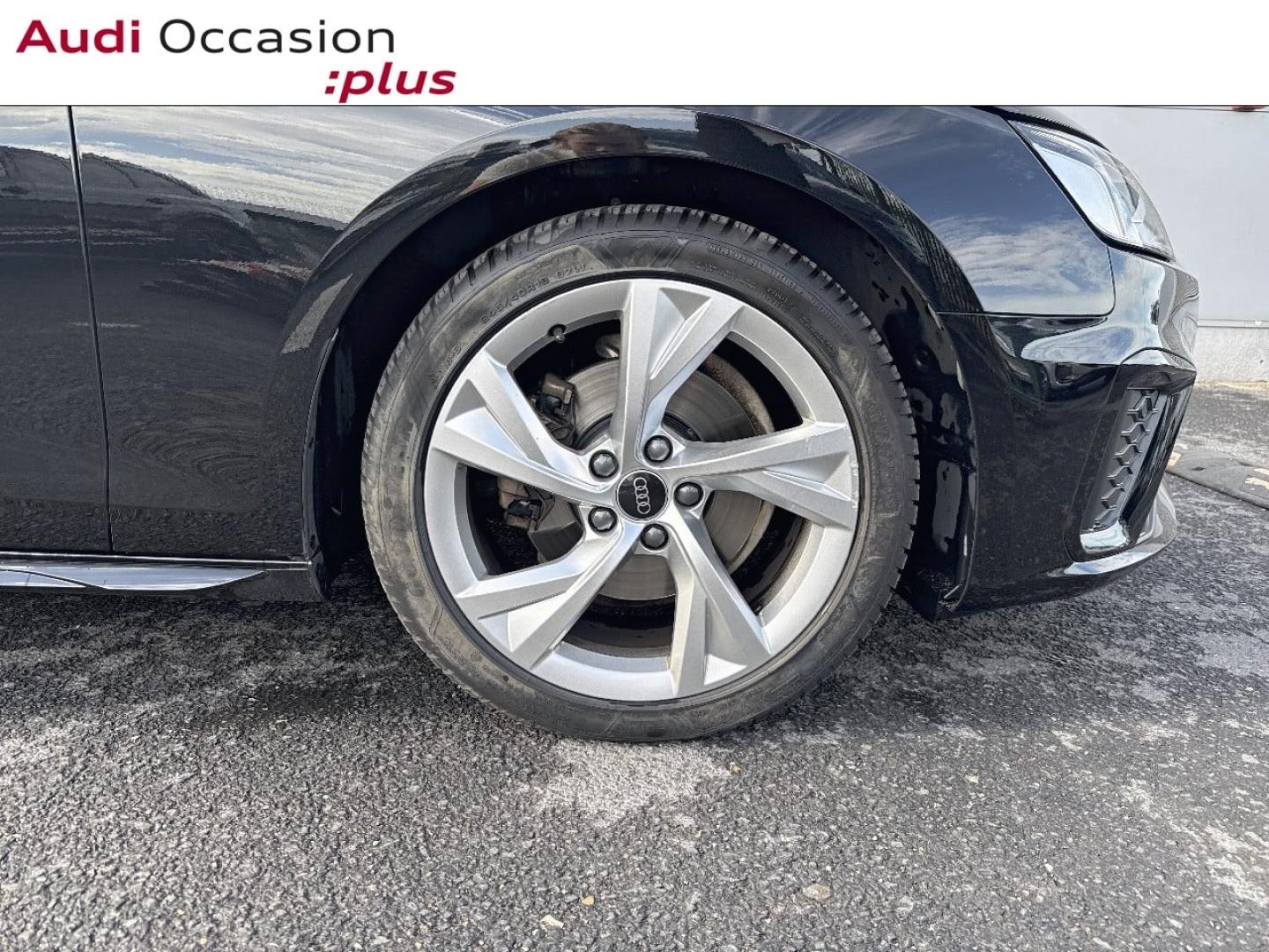 Voitures occasions Audi A4 Avant S line Saint-Thibault-des-Vignes