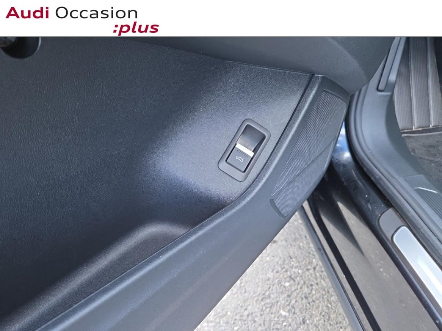 Voitures occasions Audi Q4 Sportback e-tron S line Saint-Thibault-des-Vignes