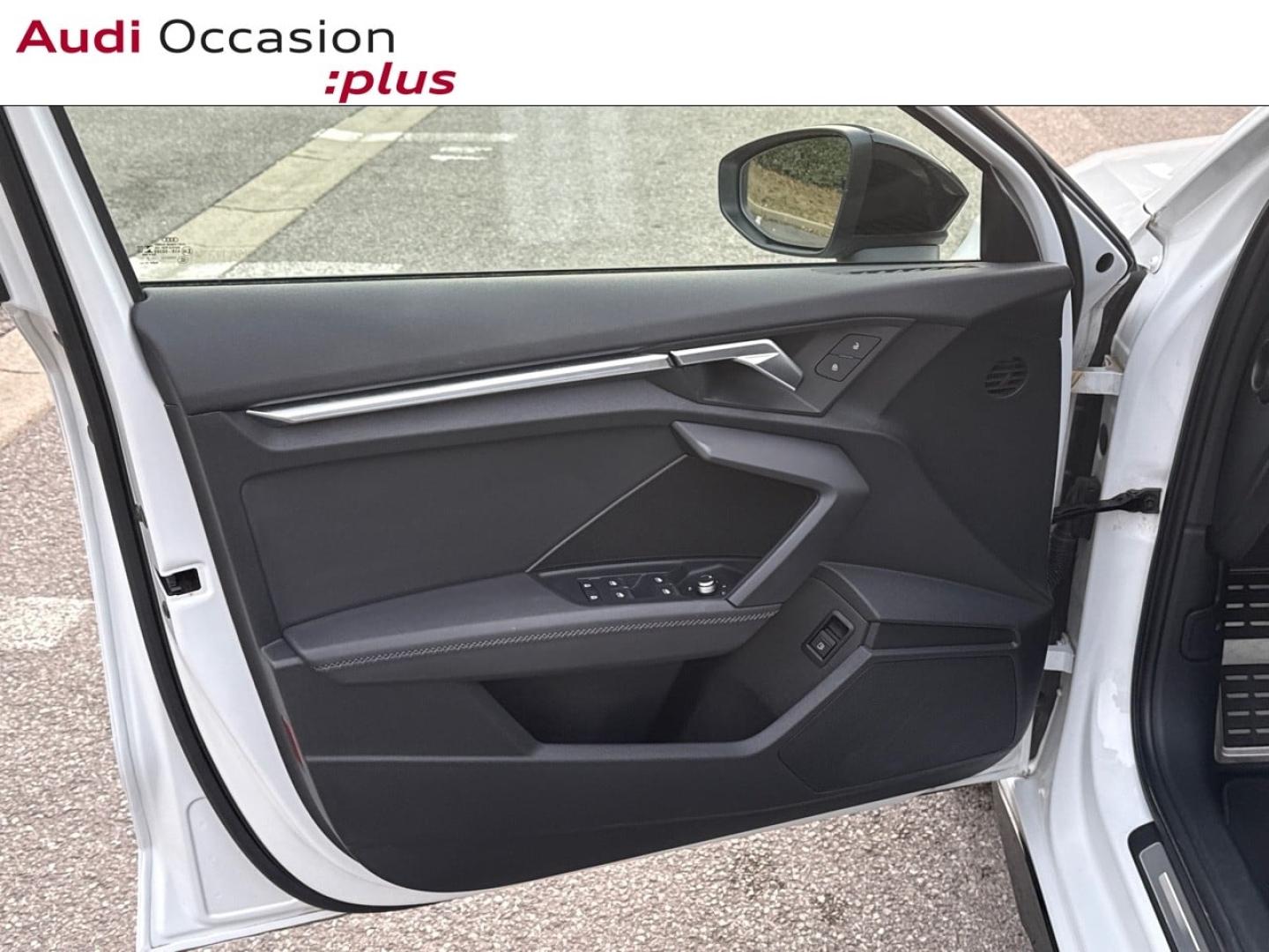 Voitures occasions Audi A3 Sportback S line Saint-Thibault-des-Vignes