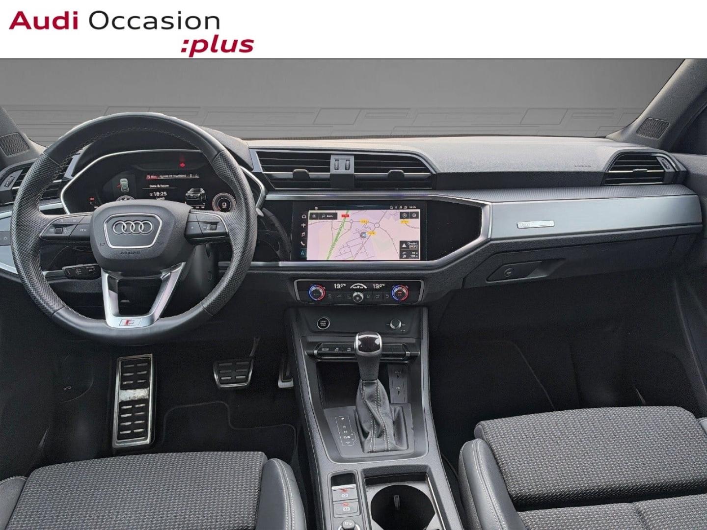 Voitures occasions Audi Q3 S line Saint-Thibault-des-Vignes