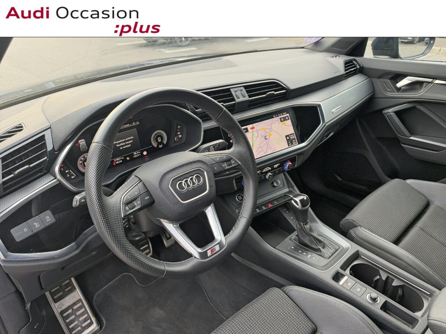 Voitures occasions Audi Q3 S line Saint-Thibault-des-Vignes