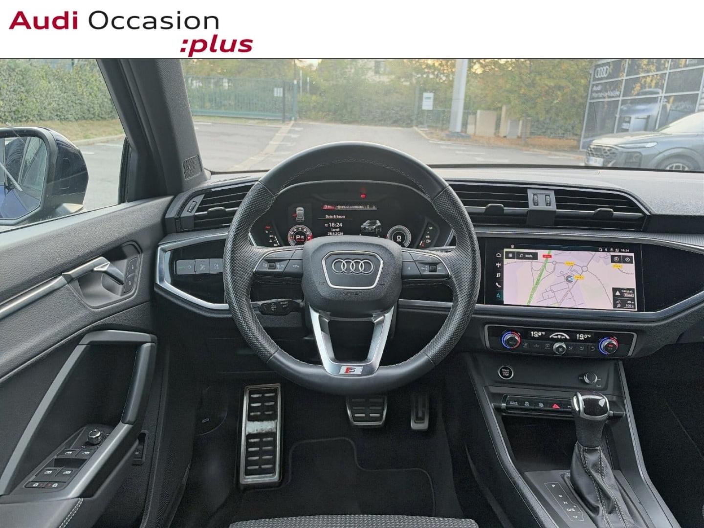 Voitures occasions Audi Q3 S line Saint-Thibault-des-Vignes