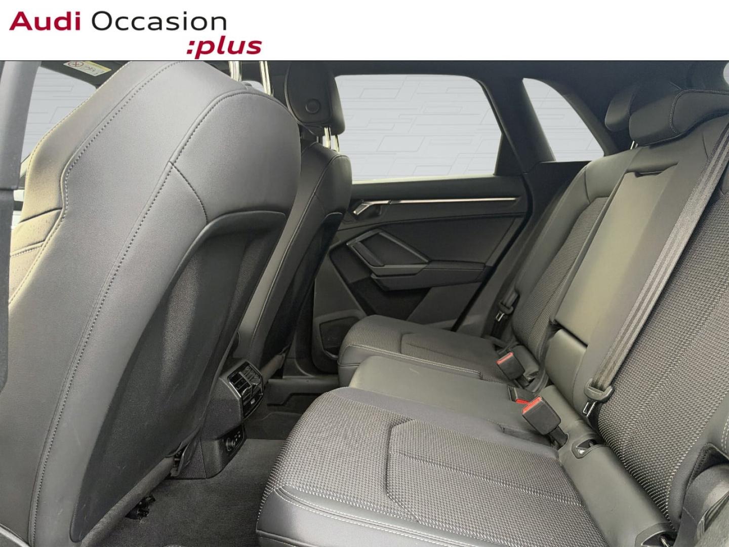 Voitures occasions Audi Q3 S line Saint-Thibault-des-Vignes
