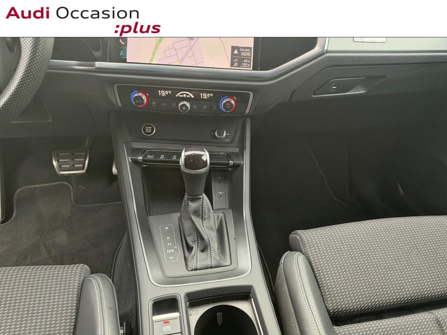 Voitures occasions Audi Q3 S line Saint-Thibault-des-Vignes