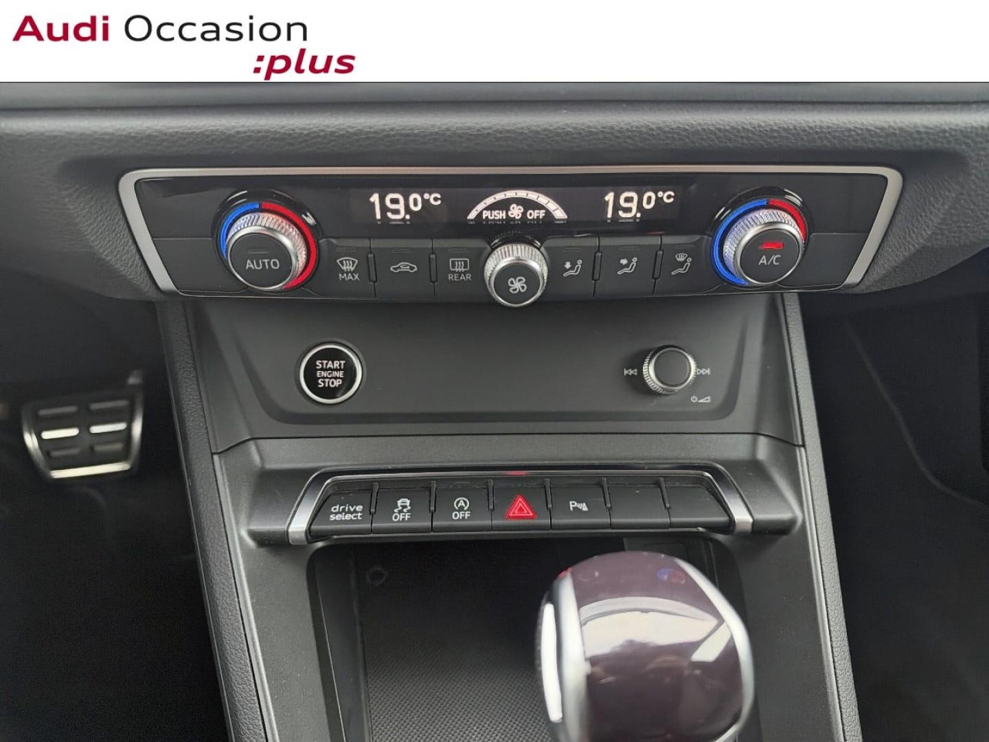 Voitures occasions Audi Q3 S line Saint-Thibault-des-Vignes