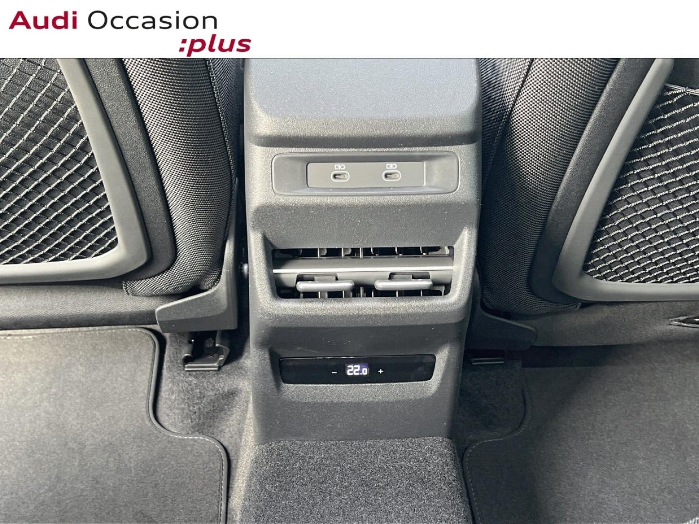 Voitures occasions Audi Q3 S line Saint-Thibault-des-Vignes