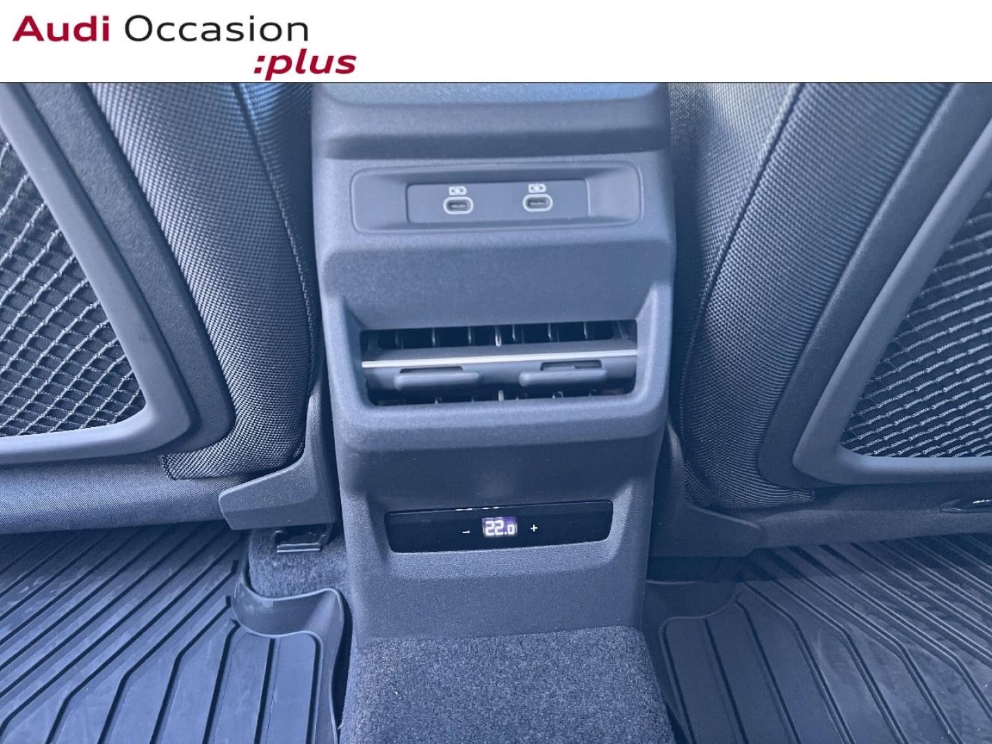Voitures occasions Audi Q3 S line Saint-Thibault-des-Vignes