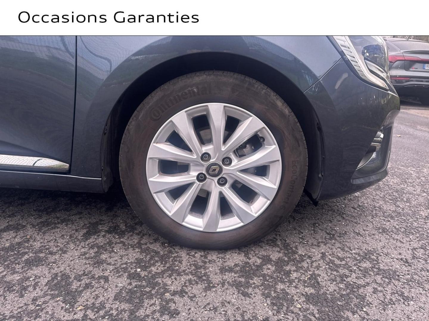 Voitures occasions RENAULT CLIO Zen Saint-Thibault-des-Vignes