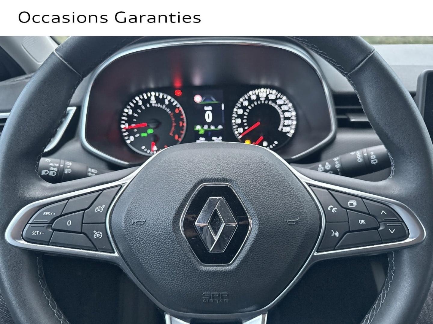Voitures occasions RENAULT CLIO Zen Saint-Thibault-des-Vignes