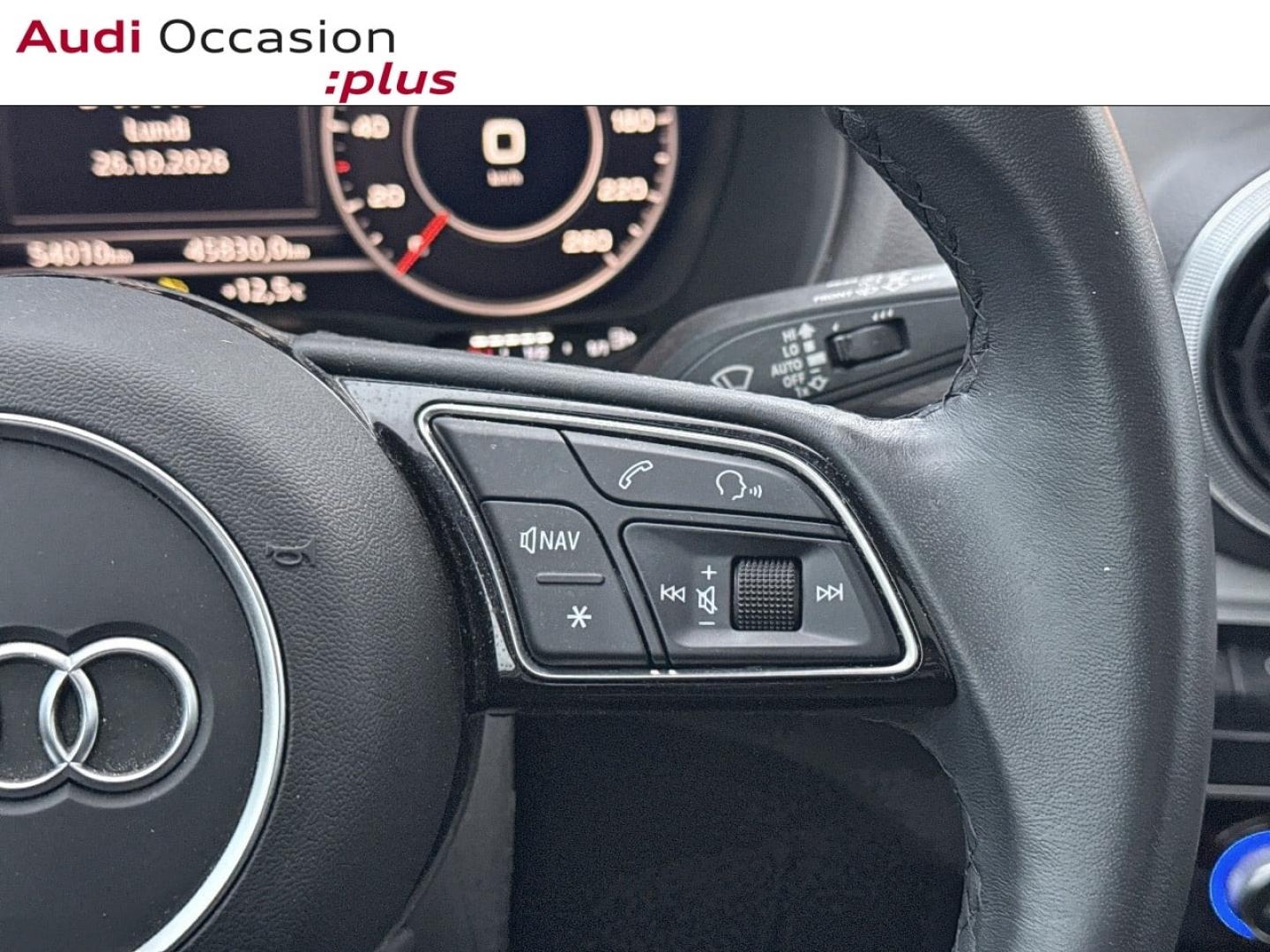 Voitures occasions Audi Q2 Advanced Saint-Thibault-des-Vignes