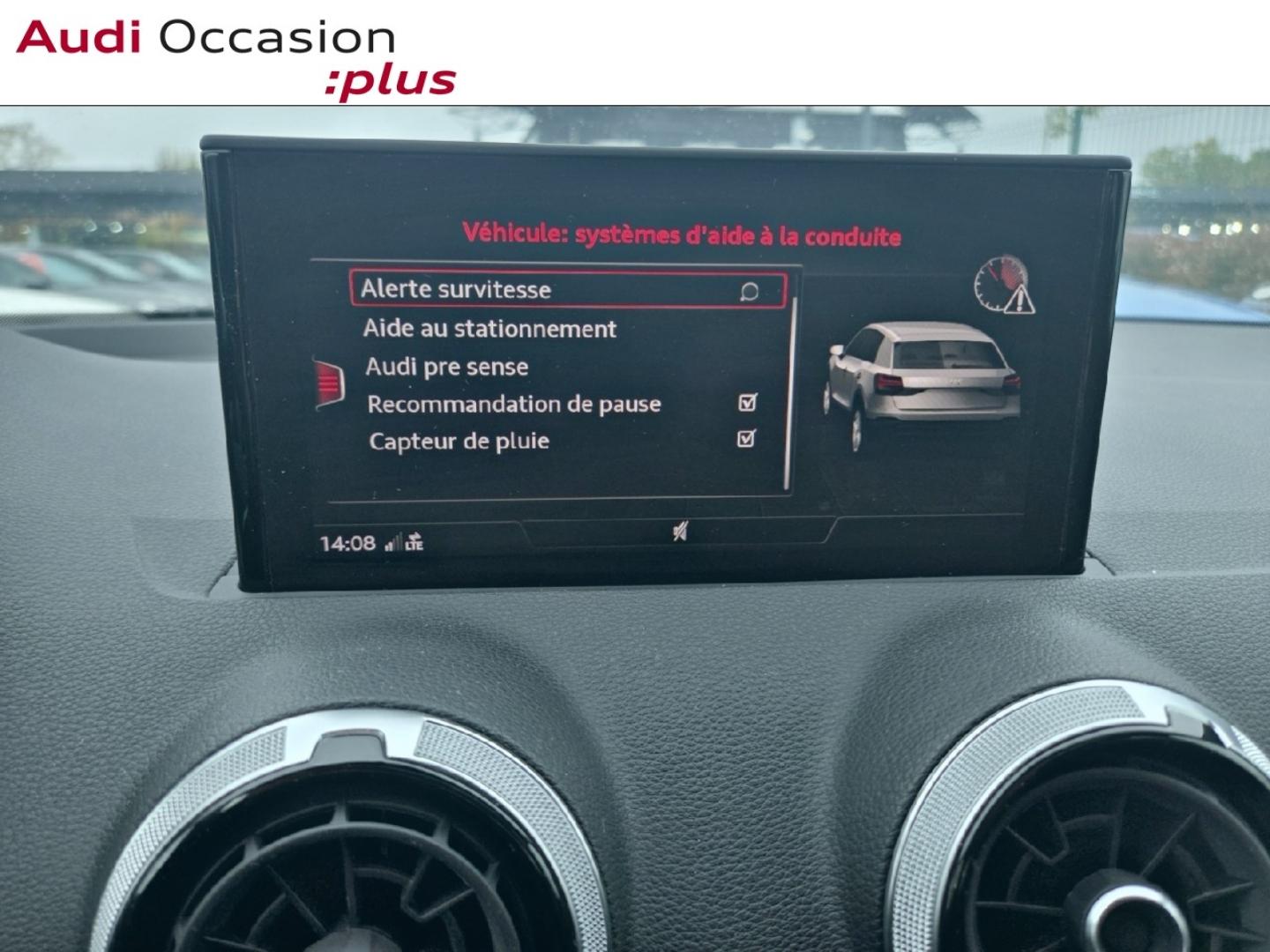 Voitures occasions Audi Q2 S line Saint-Thibault-des-Vignes