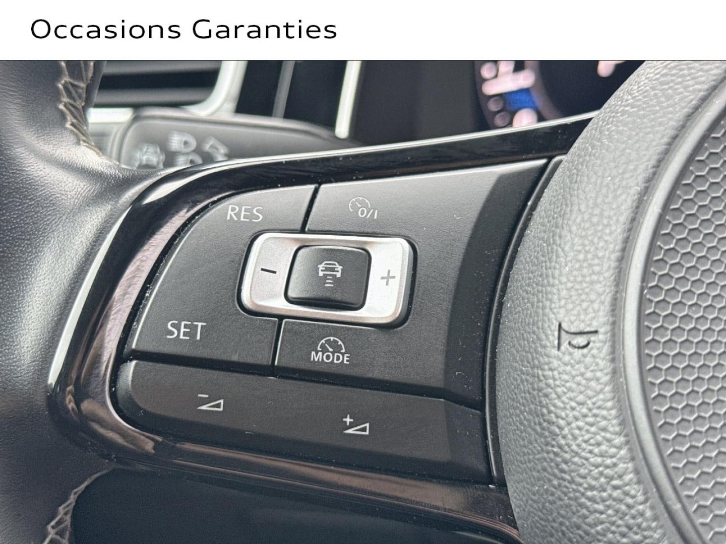 Voitures occasions VOLKSWAGEN GOLF R Saint-Thibault-des-Vignes
