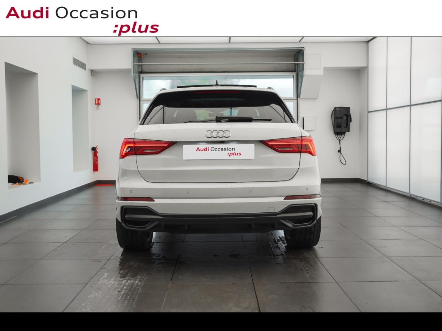 Voitures occasions Audi Q3 S line Montigny-le-Bretonneux