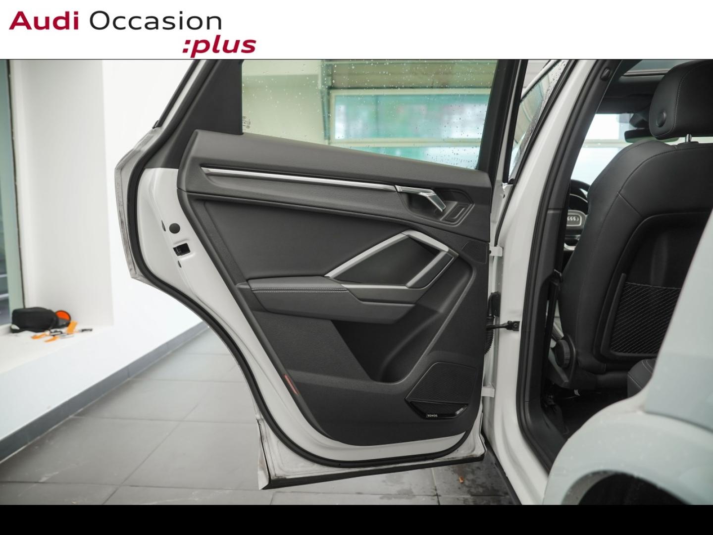 Voitures occasions Audi Q3 S line Montigny-le-Bretonneux