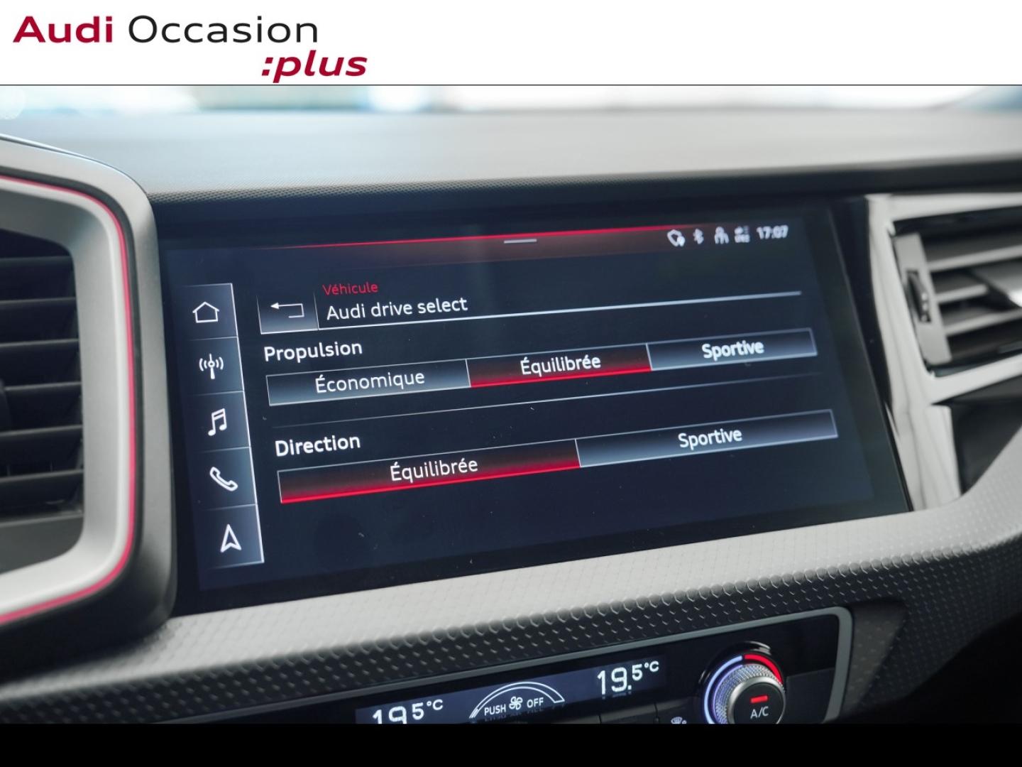 Voitures occasions Audi A1 Sportback Design luxe Montigny-le-Bretonneux