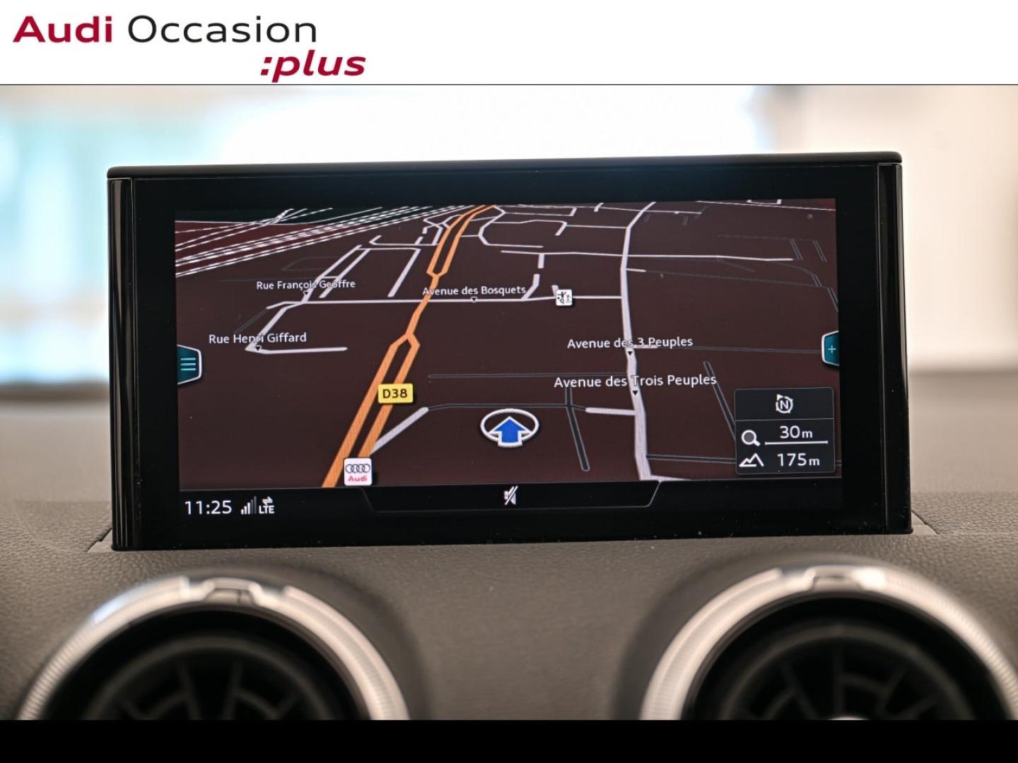 Voitures occasions Audi Q2 S line Montigny-le-Bretonneux