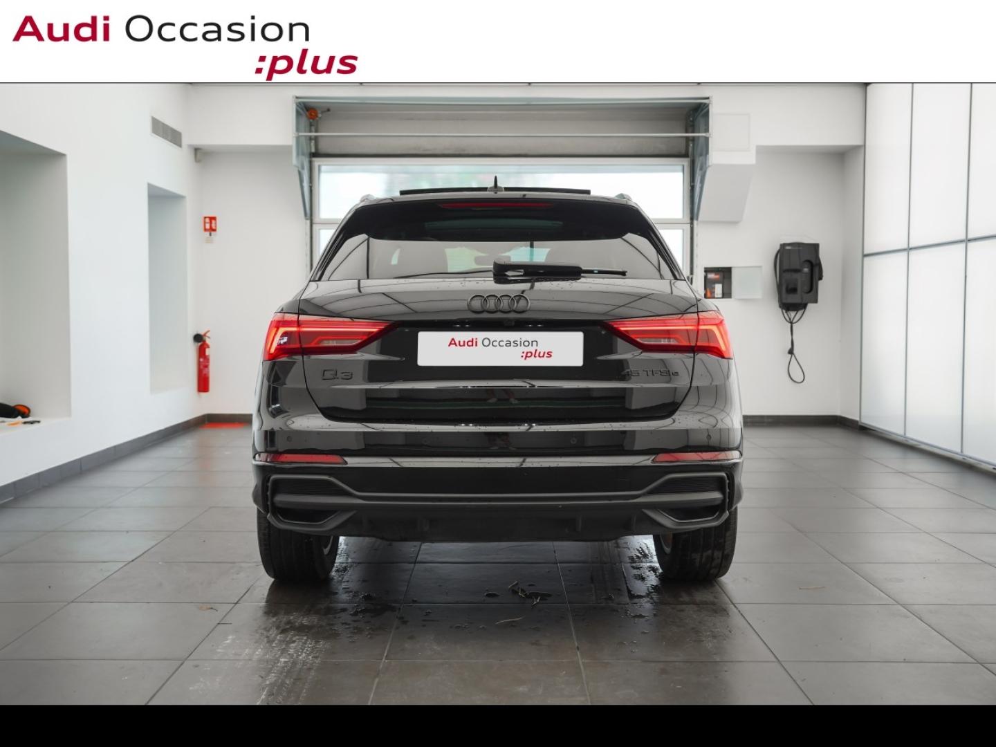 Voitures occasions Audi Q3 S line Montigny-le-Bretonneux