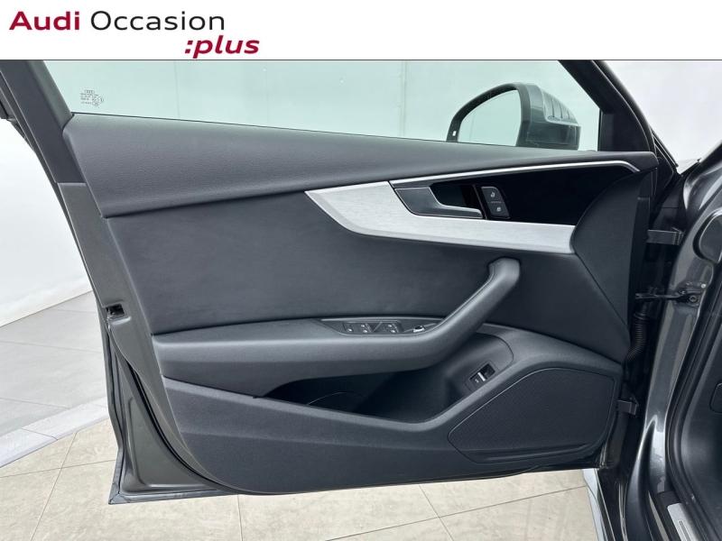 Voitures occasions Audi A4 Avant S line Montigny-le-Bretonneux
