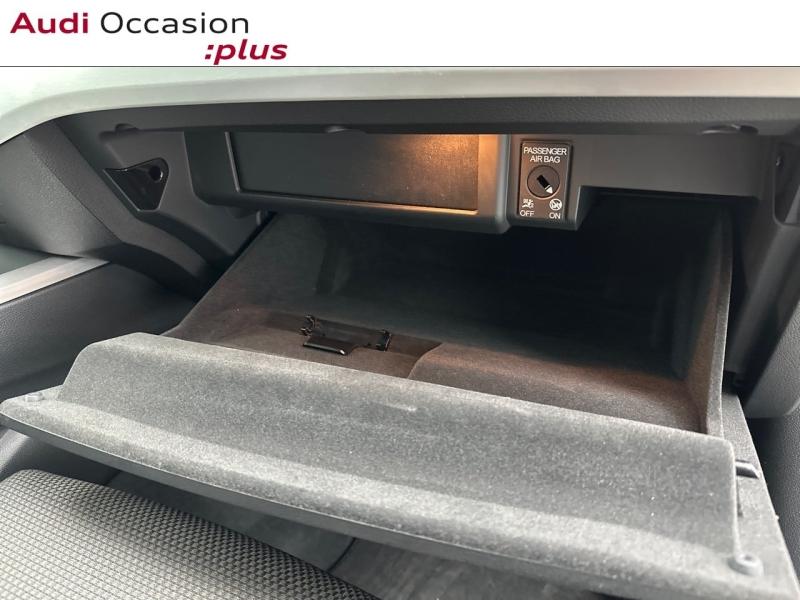 Voitures occasions Audi A4 Avant S line Montigny-le-Bretonneux