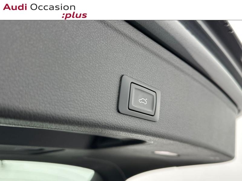 Voitures occasions Audi A4 Avant S line Montigny-le-Bretonneux