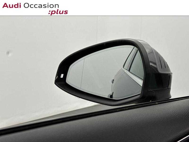 Voitures occasions Audi A4 Avant S line Montigny-le-Bretonneux