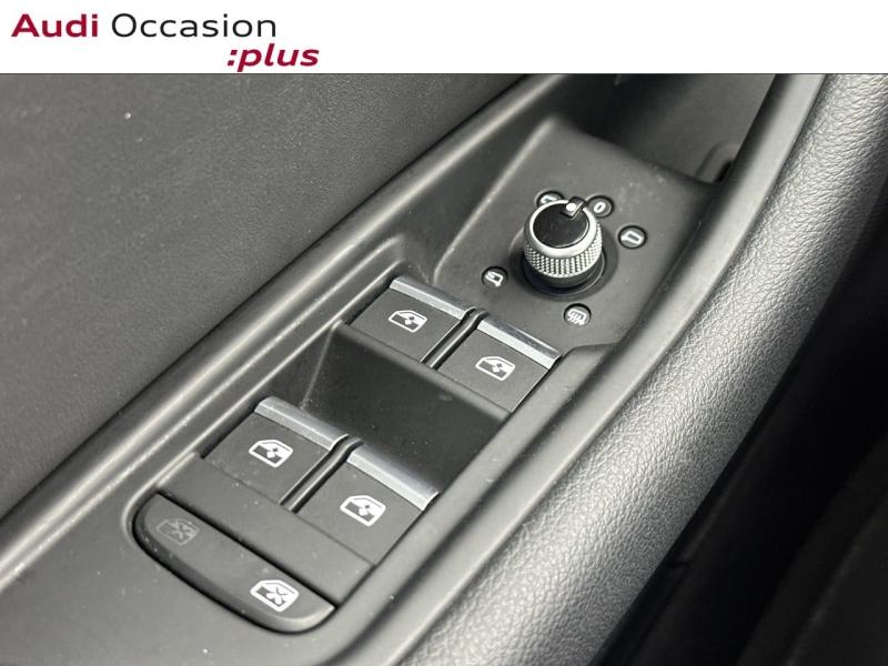 Voitures occasions Audi A4 Avant S line Montigny-le-Bretonneux